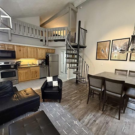 Boyne Mountain Condo -Sleeps 12 Boyne Falls エクステリア 写真
