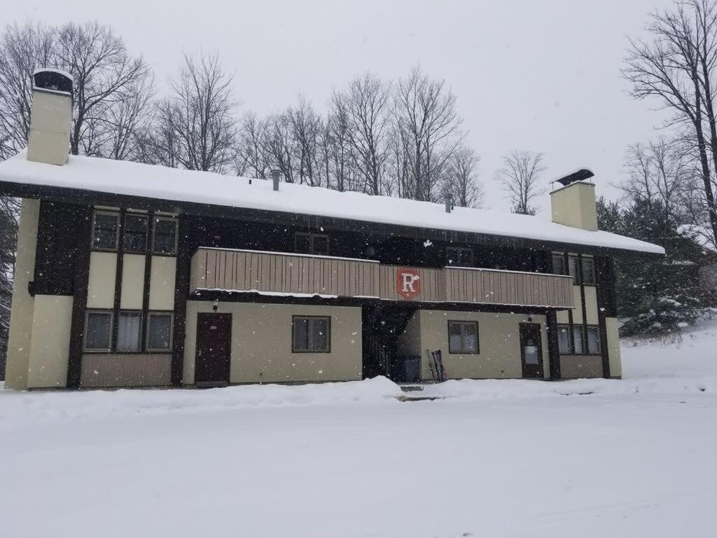 Boyne Mountain Condo -Sleeps 12 Boyne Falls エクステリア 写真