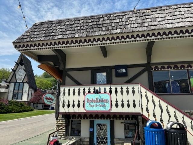 Boyne Mountain Condo -Sleeps 12 Boyne Falls エクステリア 写真
